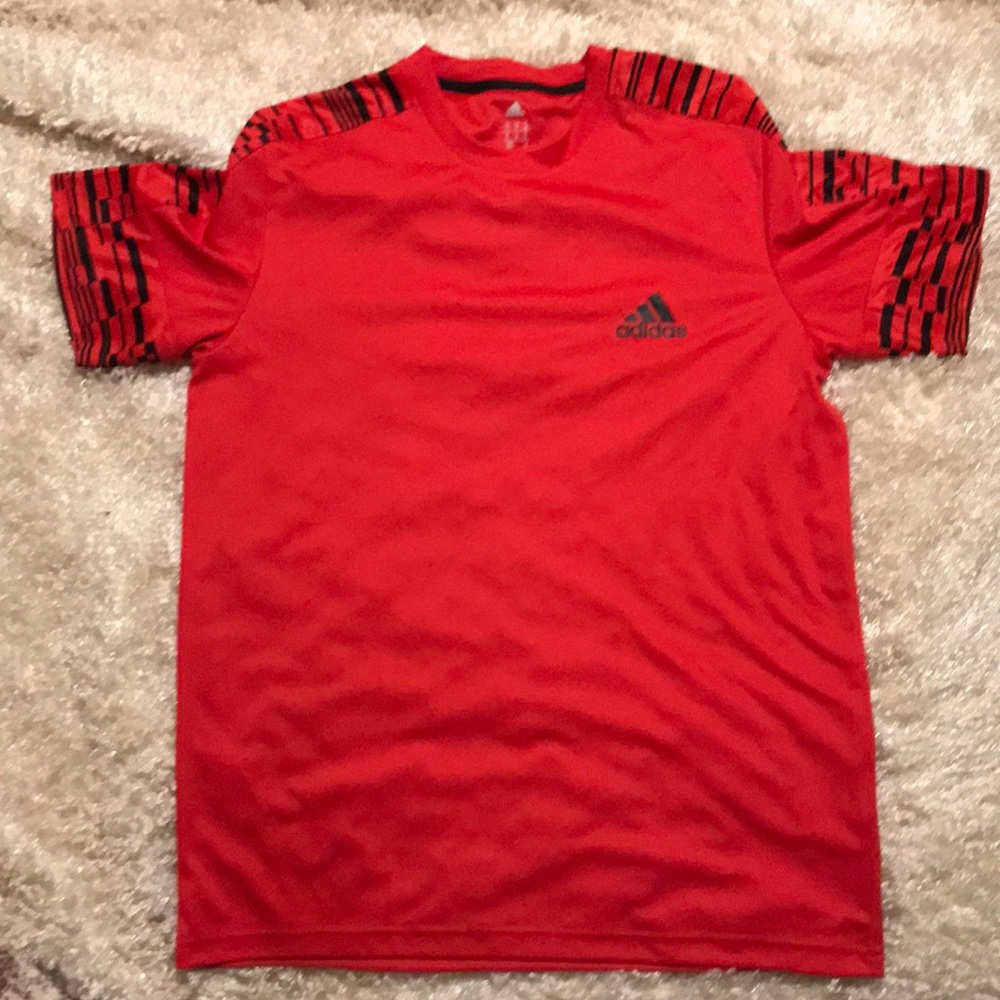 sports shirt